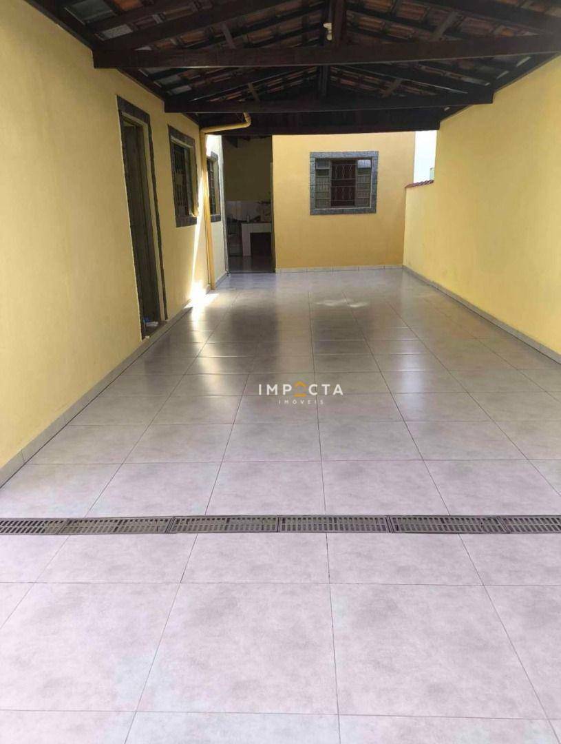 Casa à venda com 3 quartos, 148m² - Foto 3