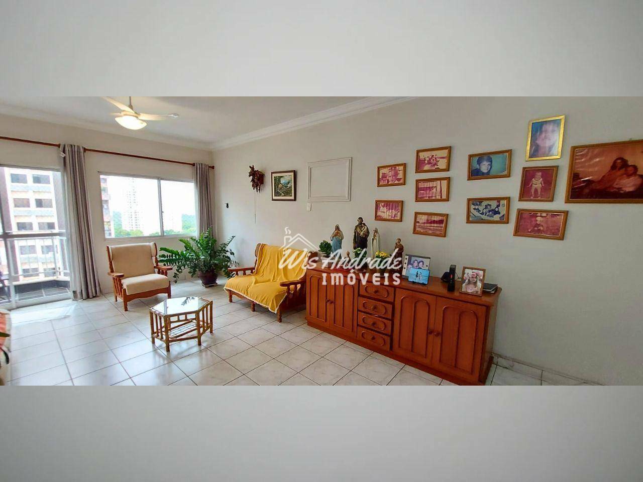 Apartamento à venda com 3 quartos, 204m² - Foto 4