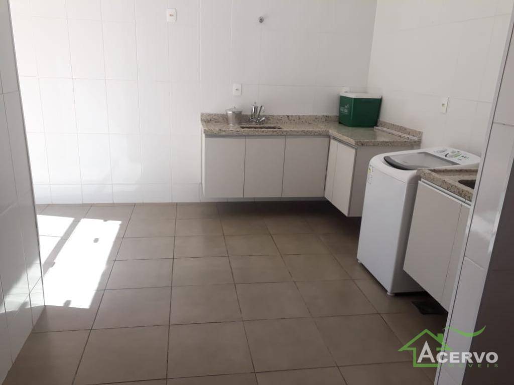 Casa à venda com 3 quartos, 180m² - Foto 22