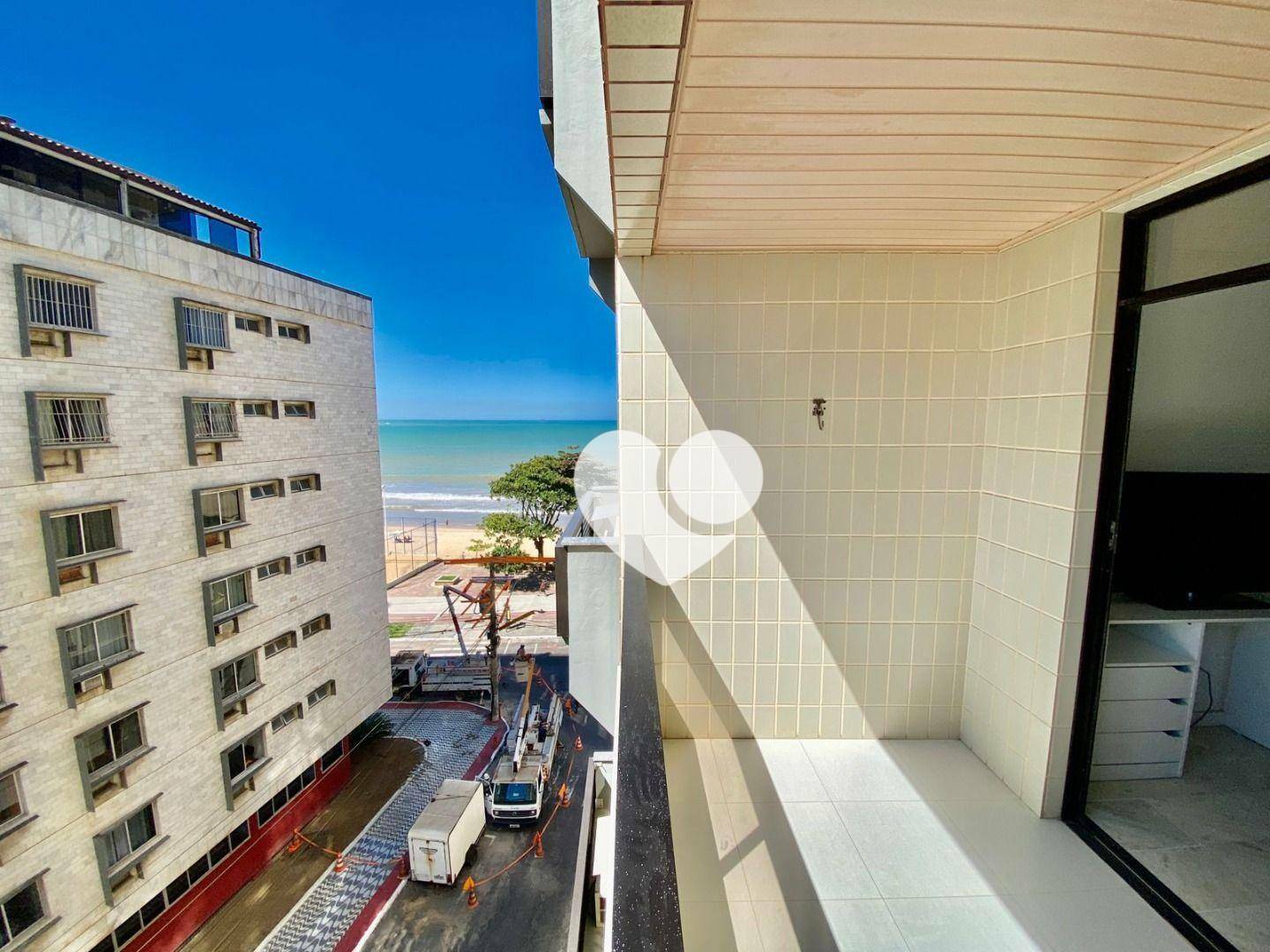 Apartamento à venda com 3 quartos, 130m² - Foto 1