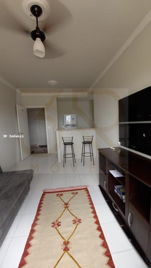 Apartamento para alugar com 1 quarto, 40m² - Foto 1