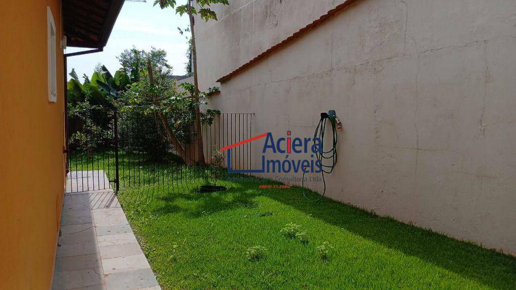 Casa de Condomínio à venda com 3 quartos, 217m² - Foto 23