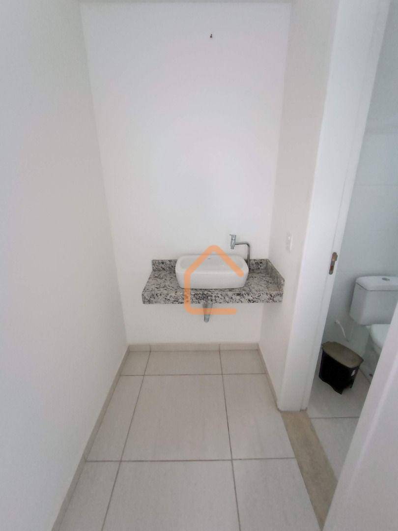 Apartamento para alugar com 2 quartos, 55m² - Foto 12