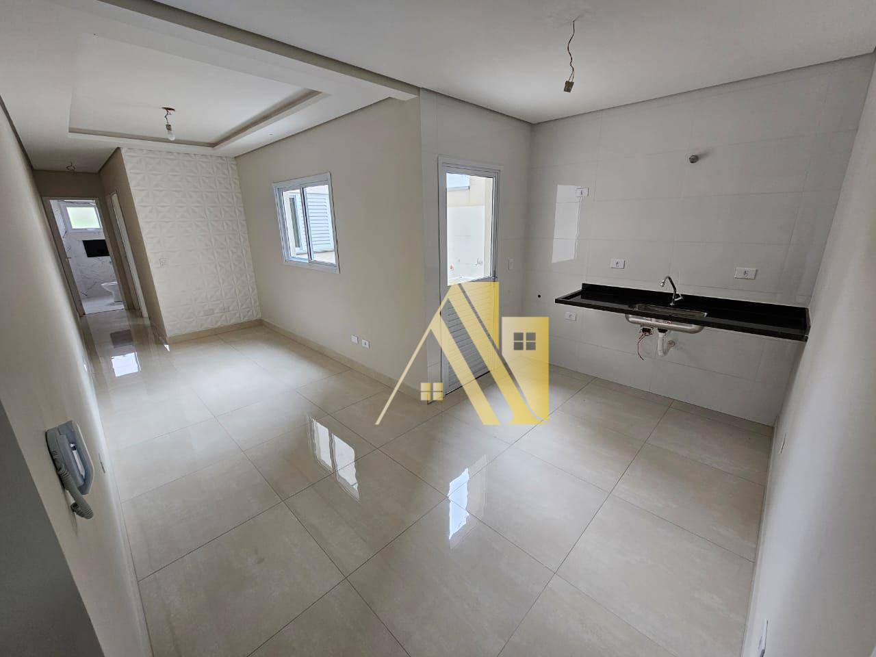 Apartamento à venda com 2 quartos, 44m² - Foto 1