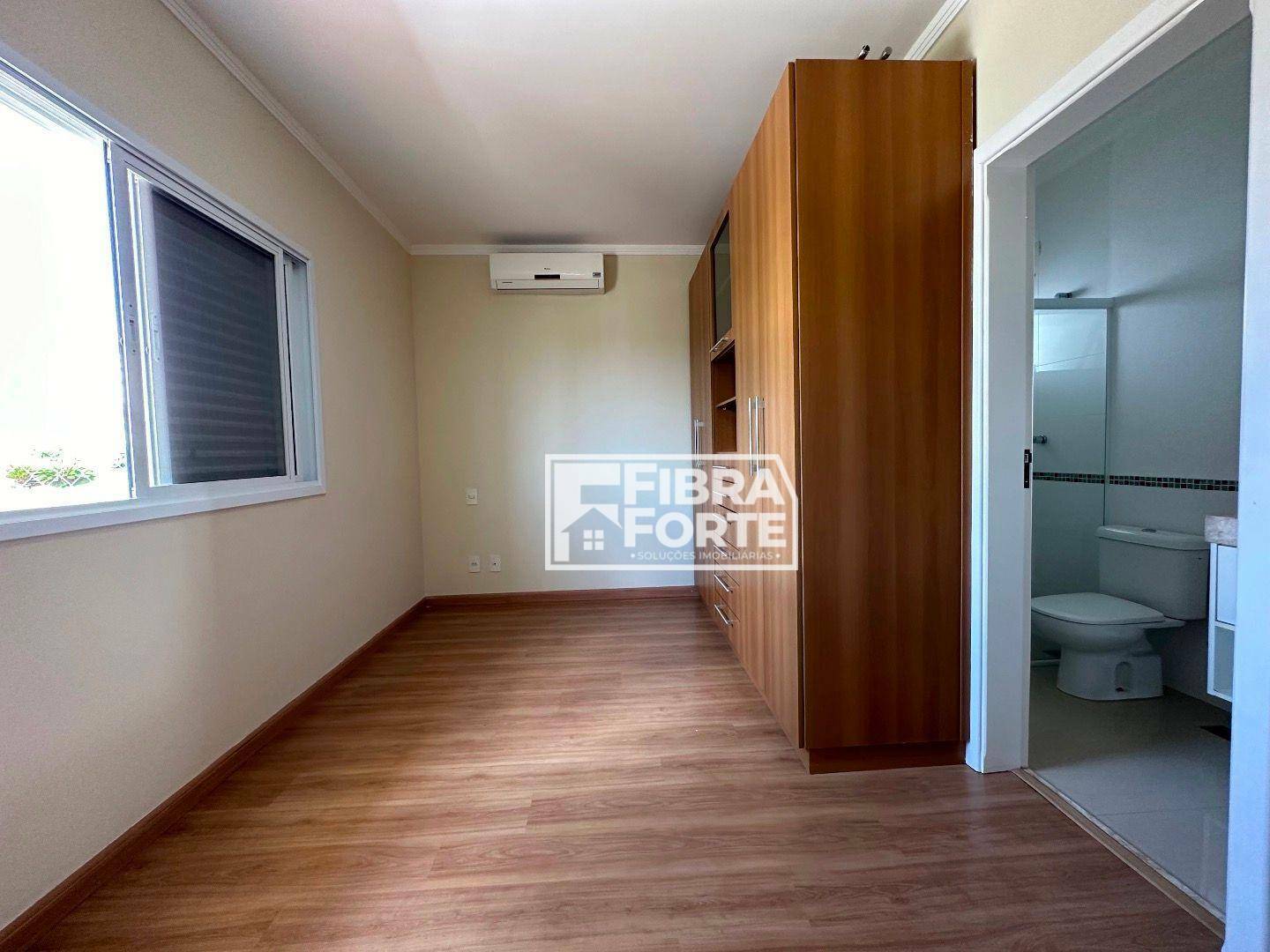 Casa de Condomínio à venda e aluguel com 4 quartos, 266m² - Foto 35