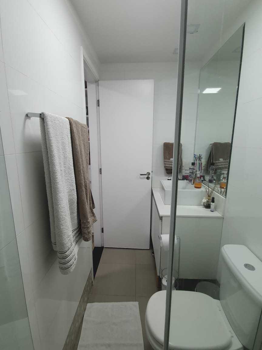 Apartamento à venda com 3 quartos, 84m² - Foto 2