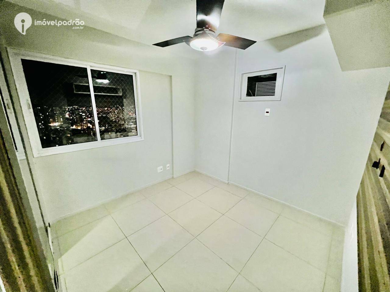 Apartamento à venda com 3 quartos, 97m² - Foto 11