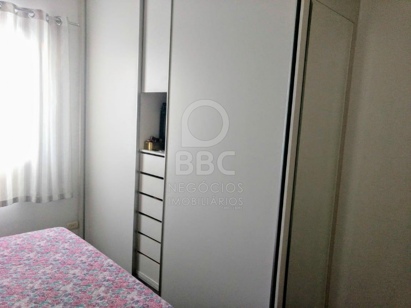 Apartamento à venda com 2 quartos, 76m² - Foto 9