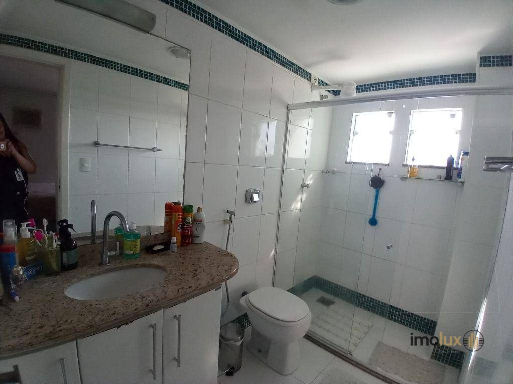 Apartamento à venda com 3 quartos, 169m² - Foto 8