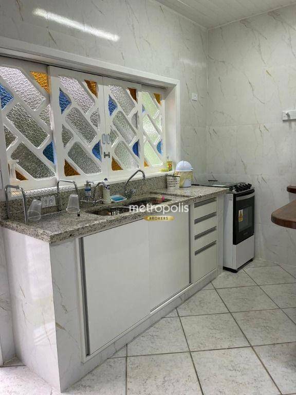 Casa de Condomínio à venda e aluguel com 2 quartos, 250m² - Foto 15