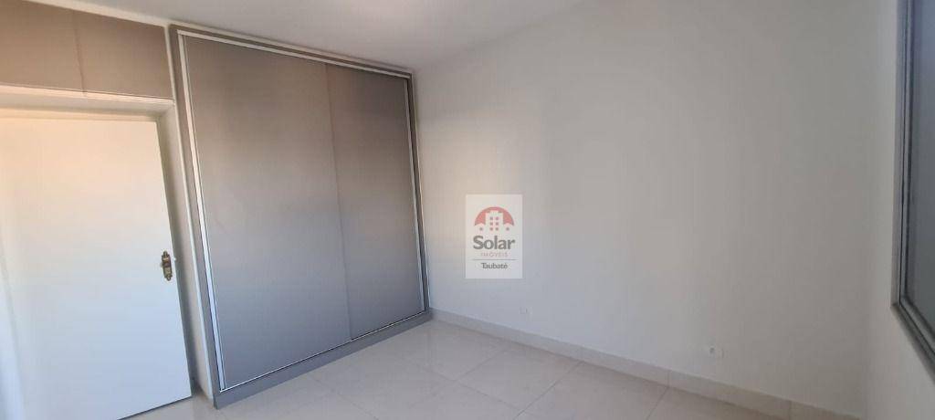 Apartamento à venda com 3 quartos, 110m² - Foto 3