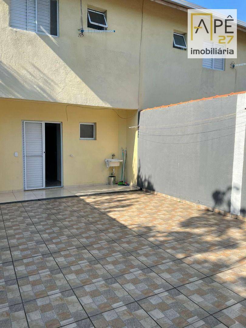 Sobrado à venda e aluguel com 2 quartos, 100m² - Foto 2