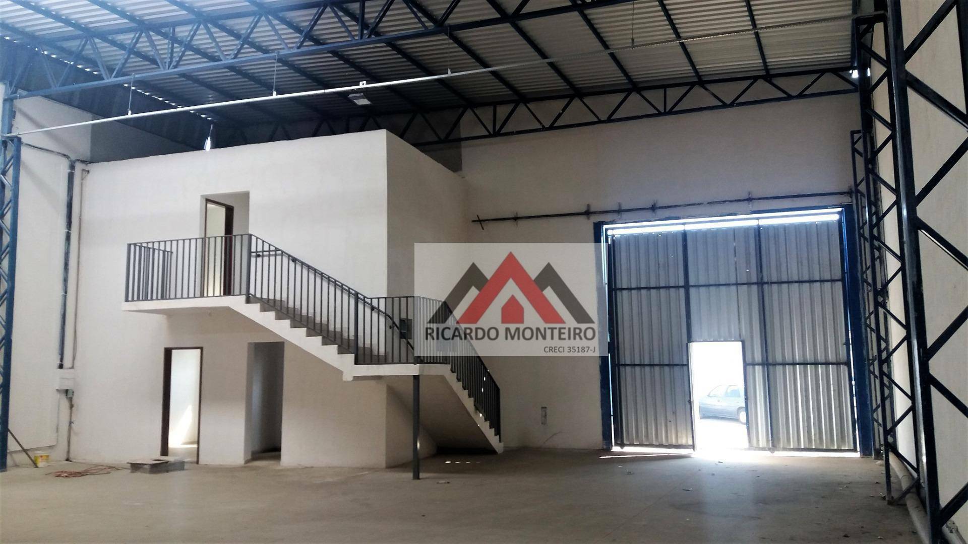 Depósito-Galpão-Armazém para alugar, 450m² - Foto 2