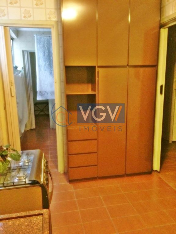 Apartamento à venda com 2 quartos, 60m² - Foto 11