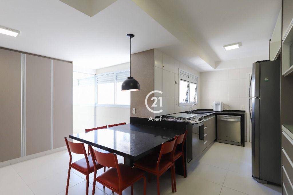 Apartamento à venda e aluguel com 4 quartos, 241m² - Foto 17