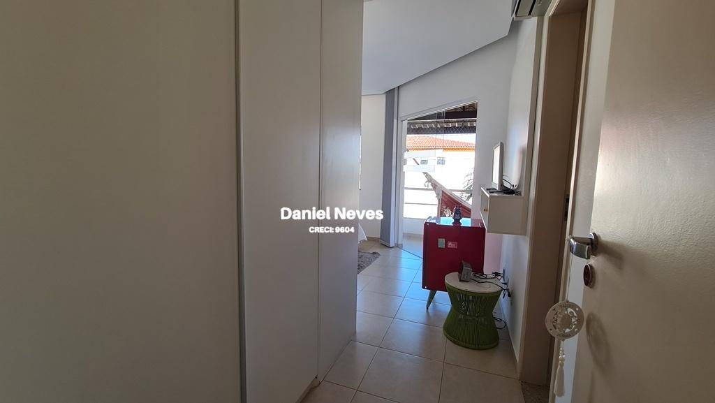 Casa à venda com 4 quartos, 165m² - Foto 15