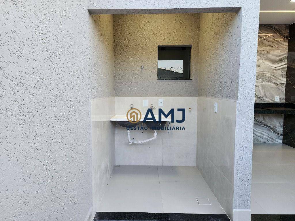 Casa à venda com 3 quartos, 121m² - Foto 13