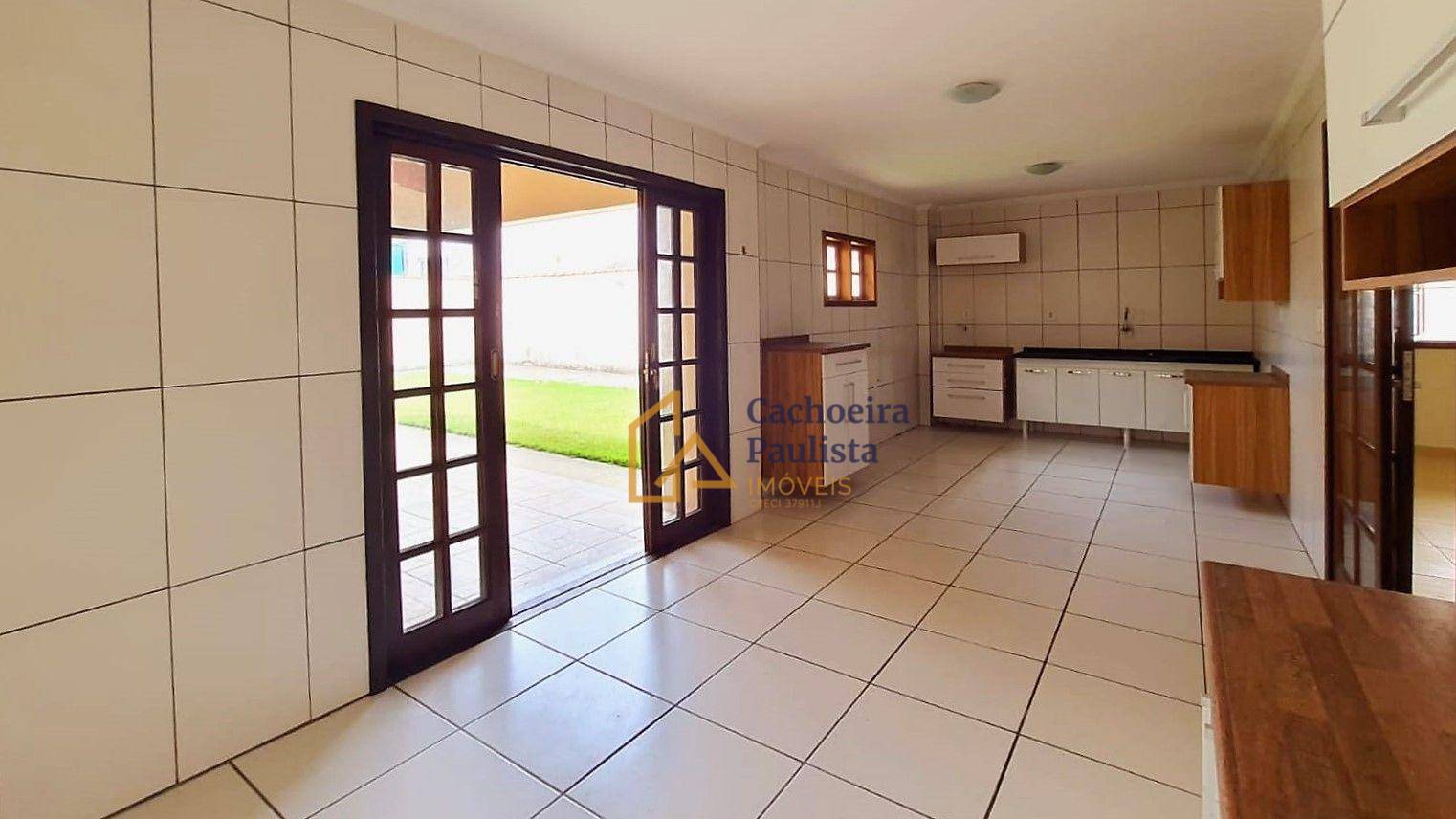 Casa à venda com 3 quartos, 185m² - Foto 7