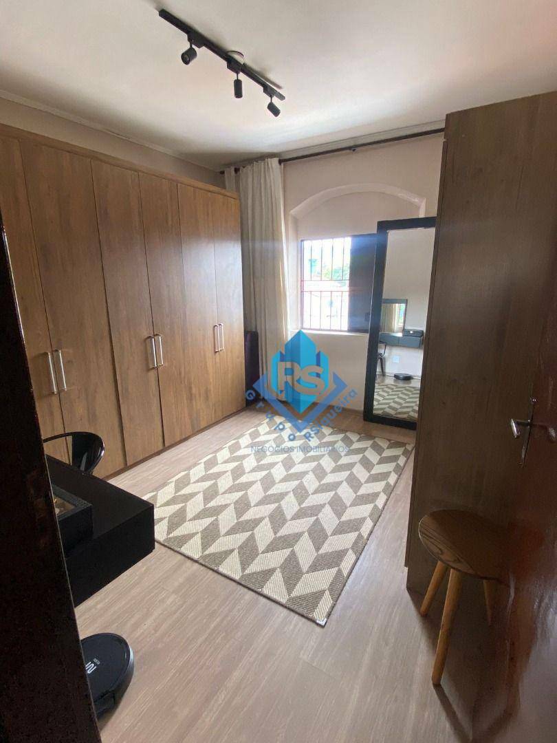 Apartamento para alugar com 3 quartos, 170m² - Foto 17