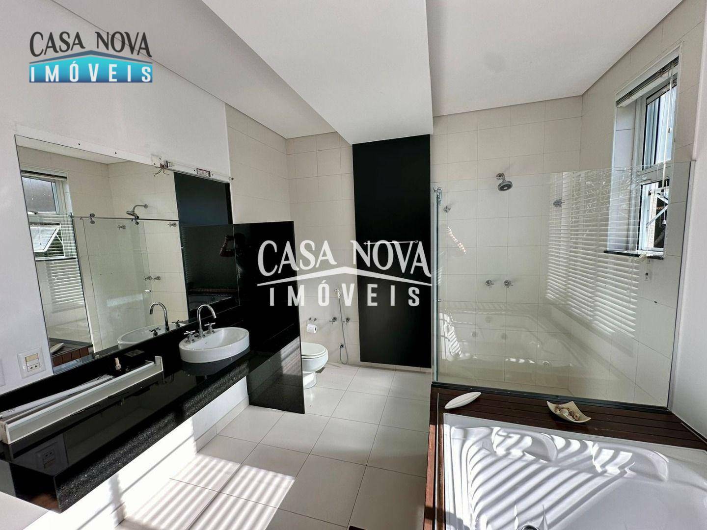 Casa de Condomínio para alugar com 3 quartos, 410m² - Foto 52