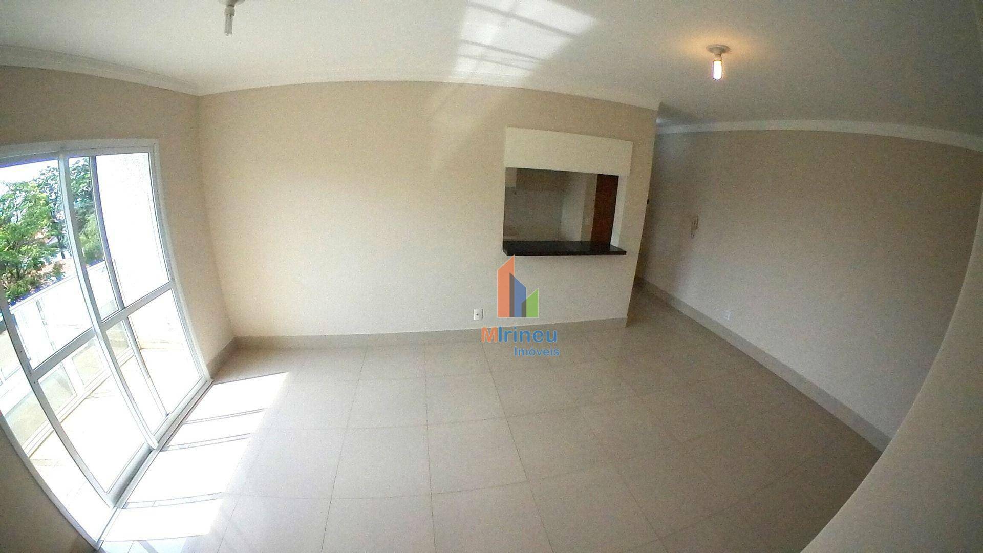 Apartamento para alugar com 2 quartos, 65m² - Foto 1