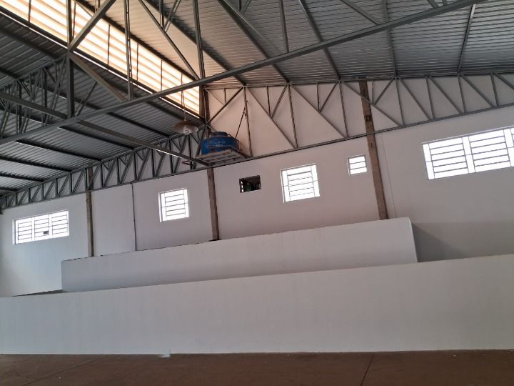 Loja-Salão para alugar, 695m² - Foto 2