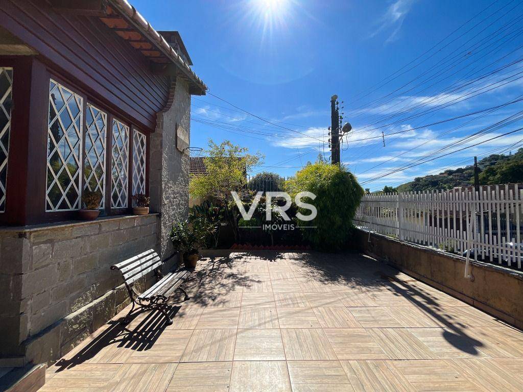 Casa à venda com 3 quartos, 185m² - Foto 3