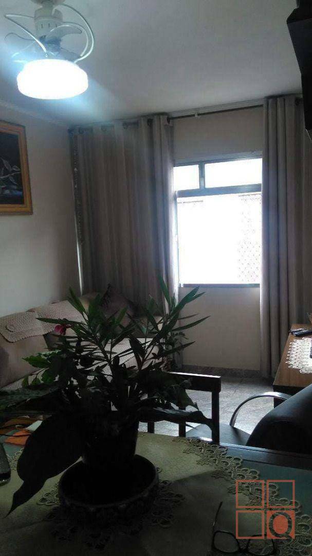 Apartamento à venda com 2 quartos, 69m² - Foto 2