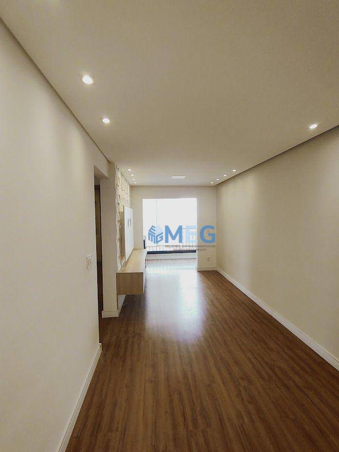Apartamento para alugar com 2 quartos, 58m² - Foto 9
