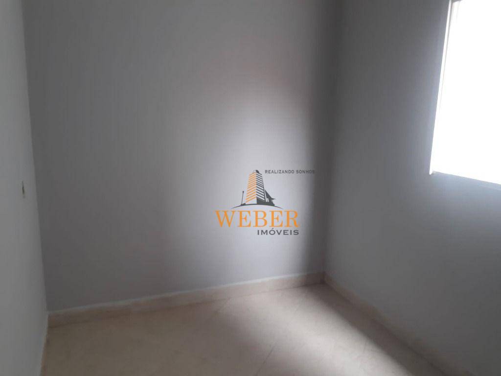 Casa à venda com 2 quartos, 80m² - Foto 17