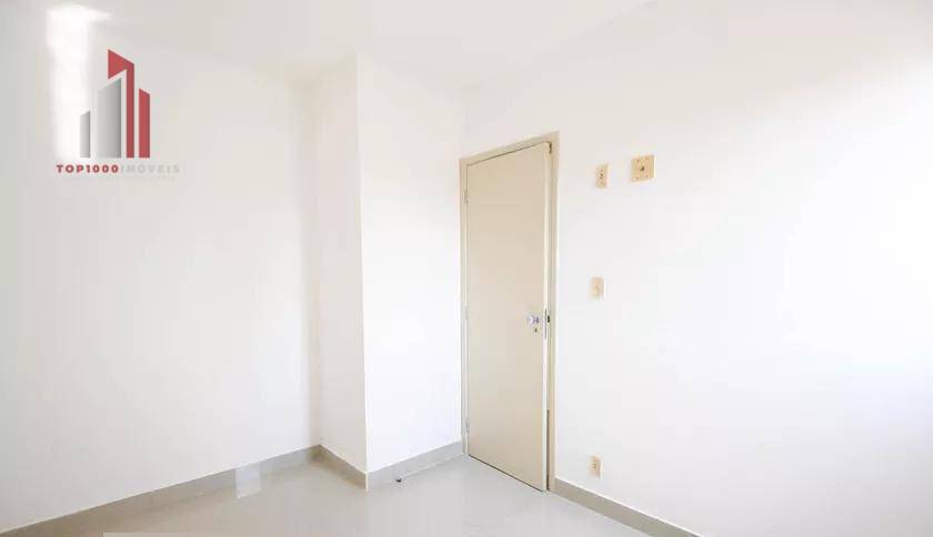 Apartamento à venda com 3 quartos, 61m² - Foto 14