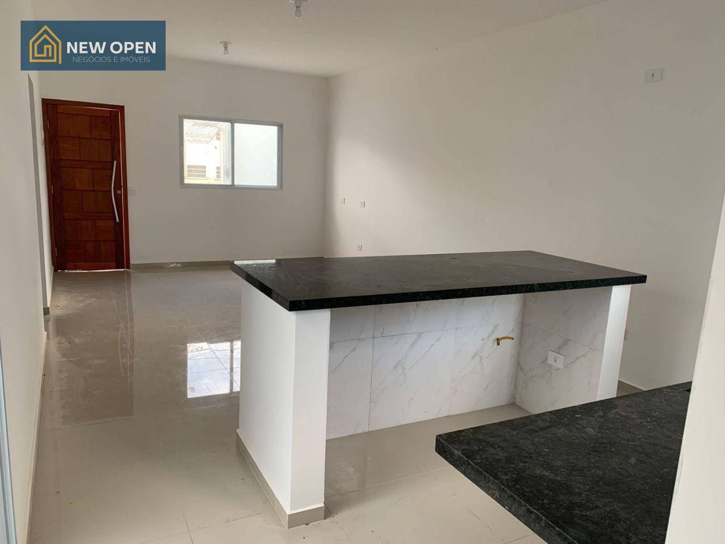 Casa à venda com 3 quartos, 103m² - Foto 4