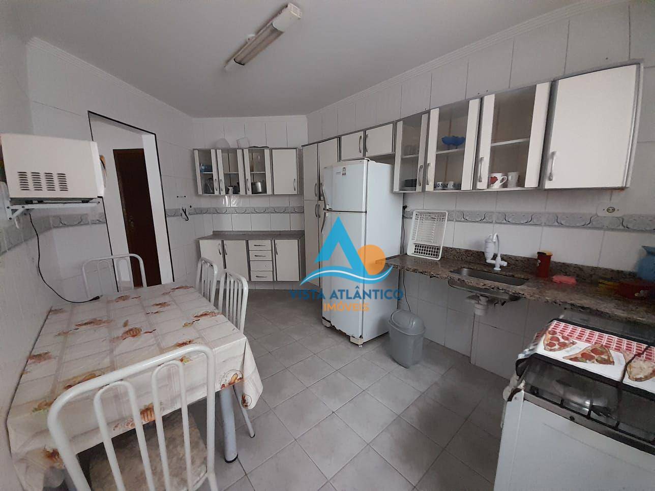 Apartamento à venda com 2 quartos, 70m² - Foto 4