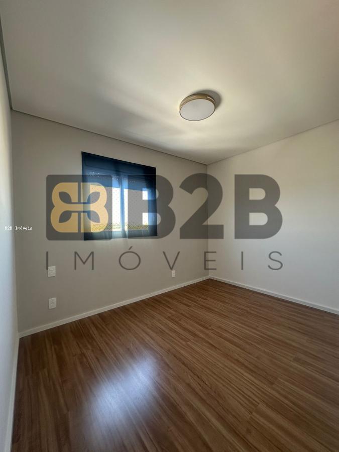 Apartamento à venda com 3 quartos, 76m² - Foto 11