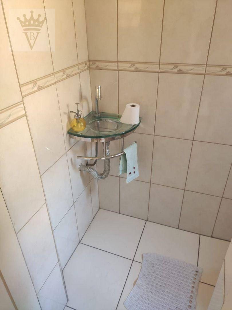 Sobrado à venda com 3 quartos, 200m² - Foto 14