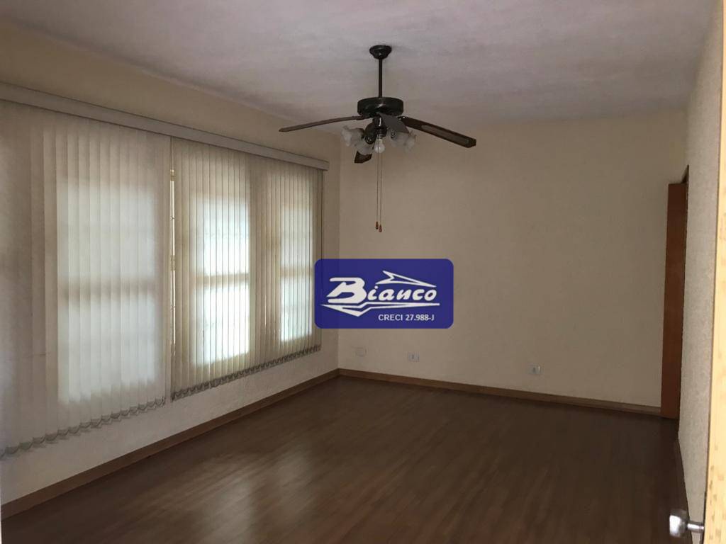 Casa à venda e aluguel com 2 quartos, 196m² - Foto 18