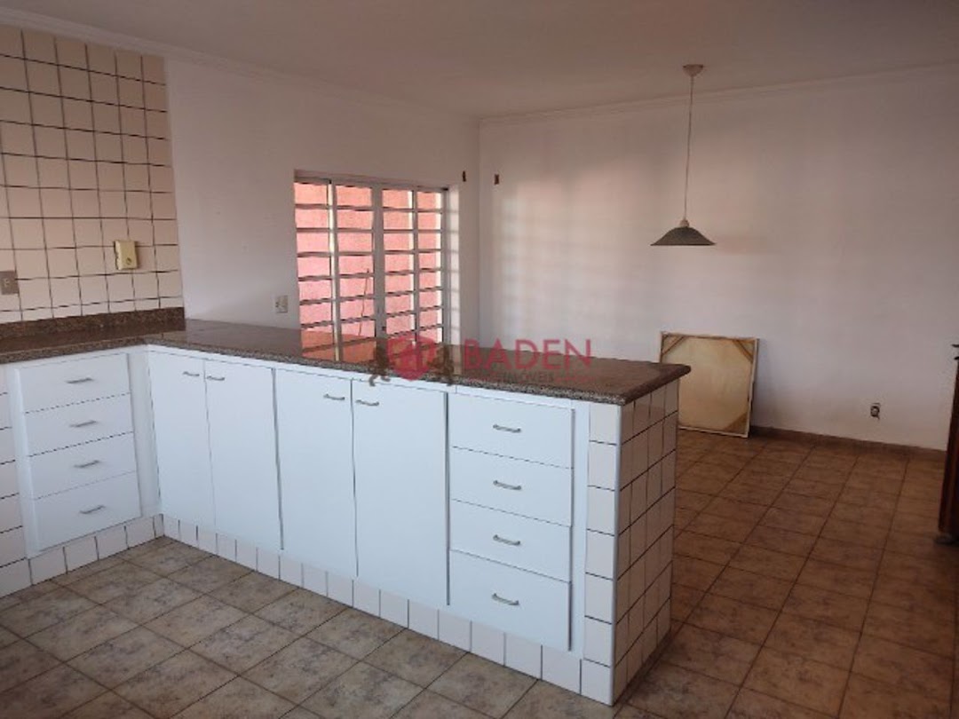 Casa à venda com 3 quartos, 250m² - Foto 6