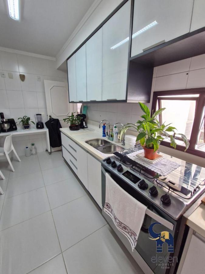 Apartamento à venda com 5 quartos, 194m² - Foto 14