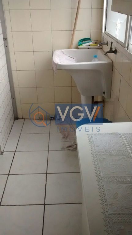 Apartamento à venda e aluguel com 2 quartos, 70m² - Foto 12