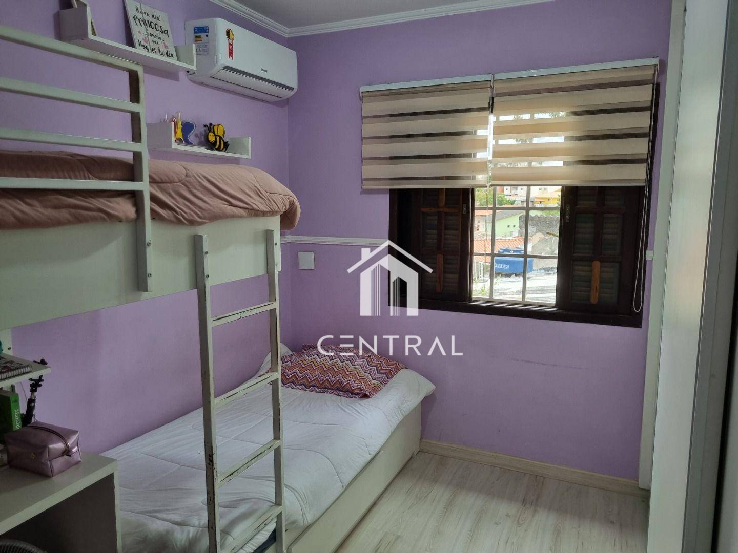 Sobrado à venda com 3 quartos, 150m² - Foto 2