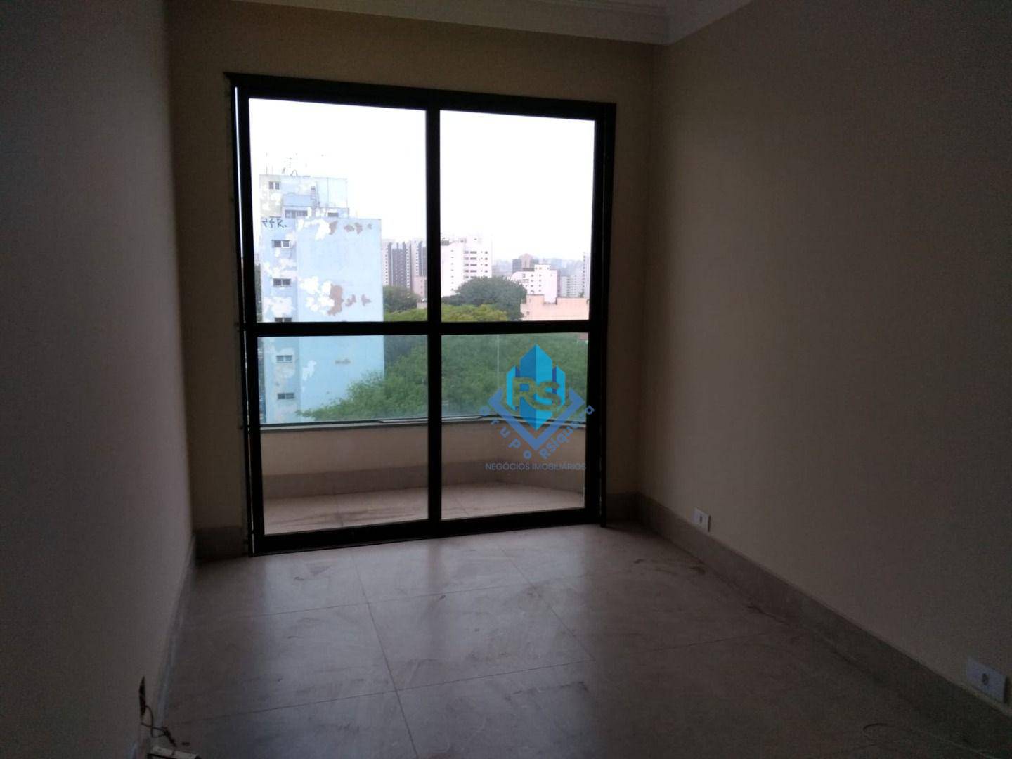 Apartamento à venda com 1 quarto, 50m² - Foto 5