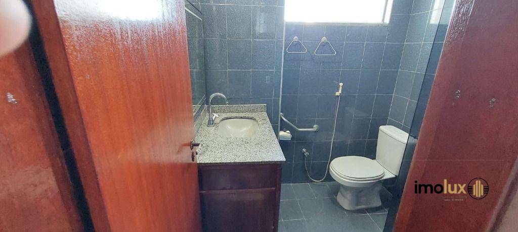 Apartamento à venda e aluguel com 2 quartos, 70m² - Foto 3