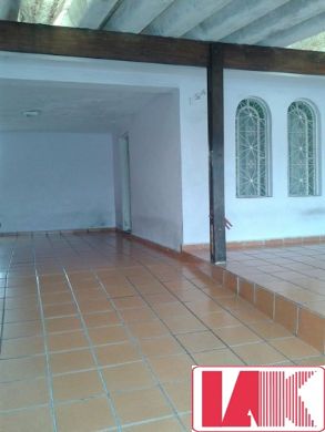 Casa à venda com 2 quartos, 159m² - Foto 1