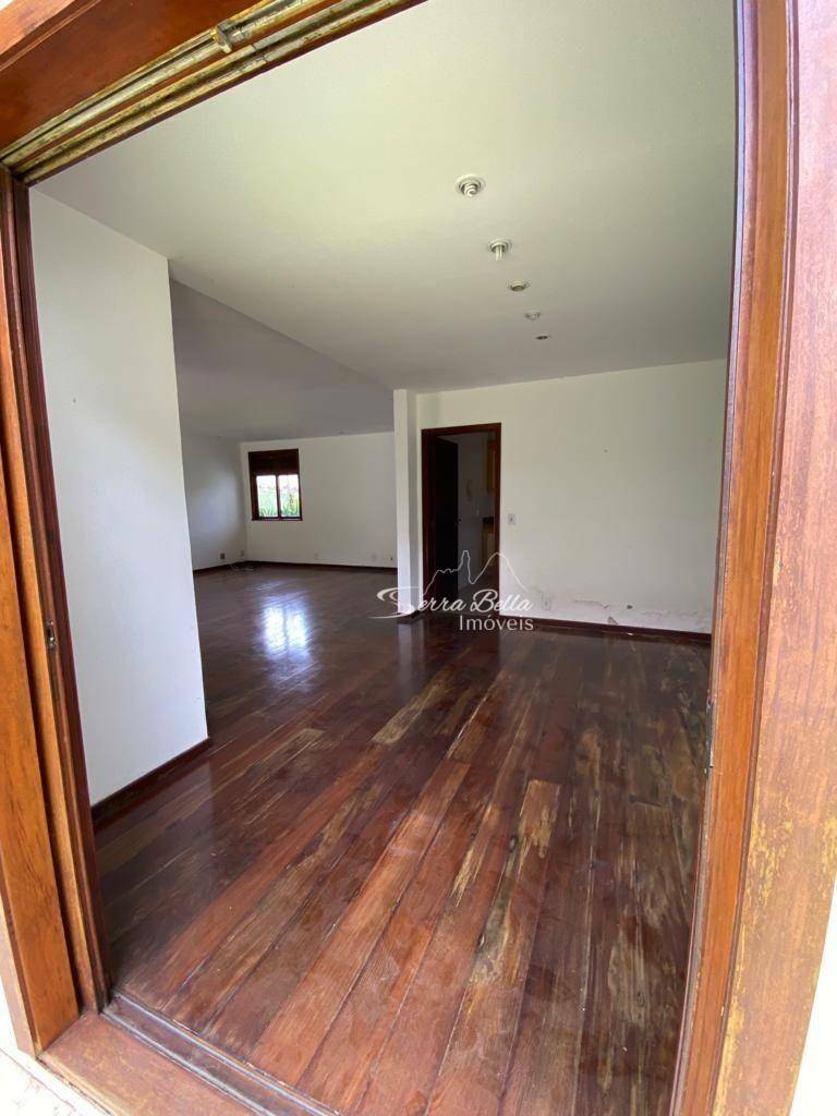 Casa de Condomínio à venda com 5 quartos, 211m² - Foto 8