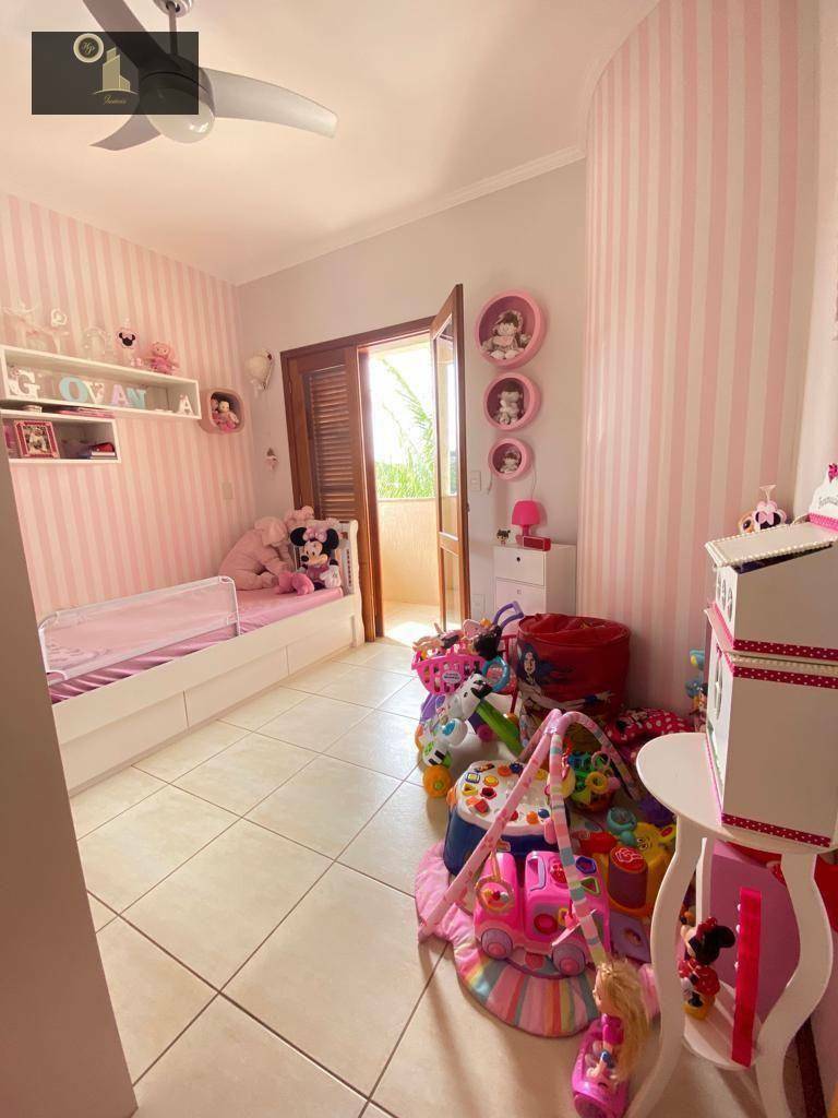 Casa de Condomínio à venda com 3 quartos, 300m² - Foto 5