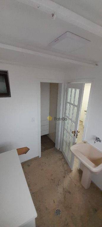 Apartamento à venda com 3 quartos, 110m² - Foto 16