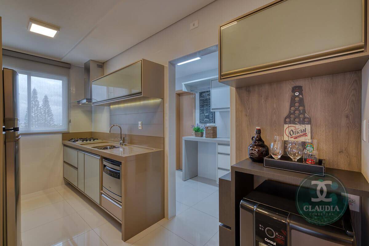 Apartamento à venda com 3 quartos, 170m² - Foto 3