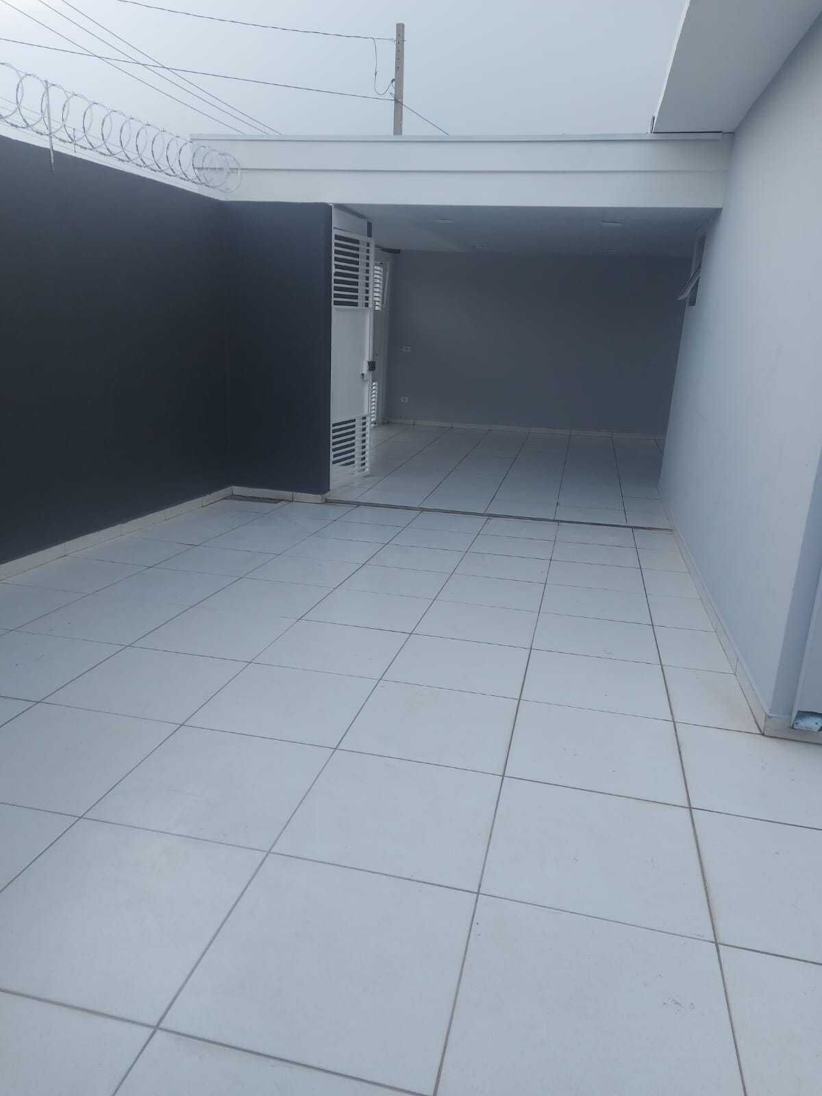 Casa à venda com 3 quartos, 100m² - Foto 2