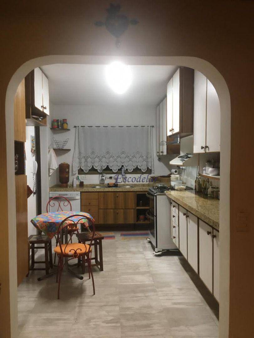 Apartamento à venda com 3 quartos, 223m² - Foto 6