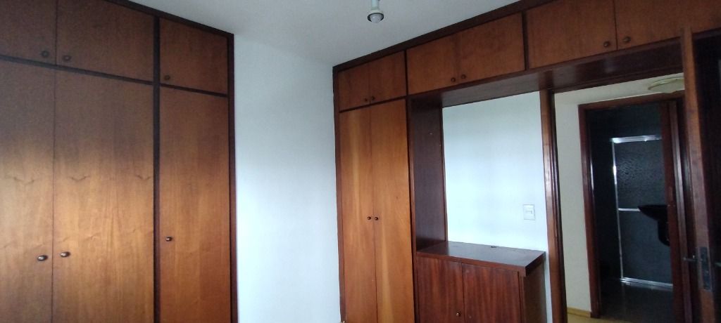 Apartamento à venda com 2 quartos, 72m² - Foto 11